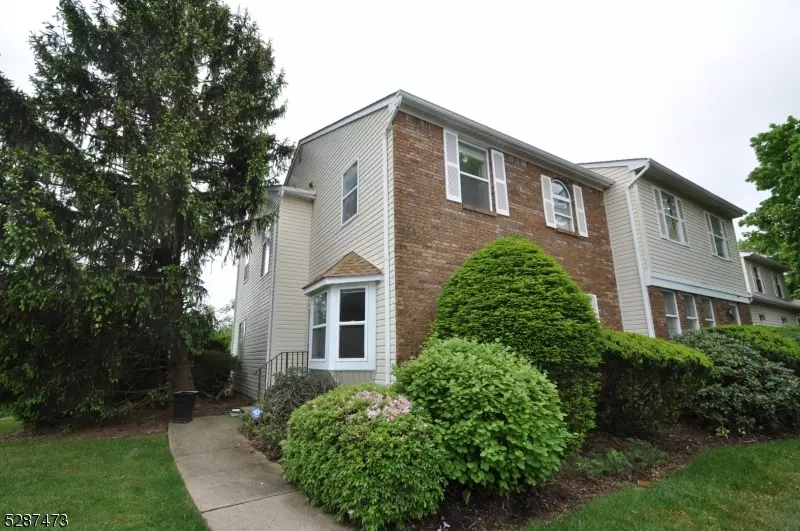 138 Castle Pointe Blvd, Piscataway Twp., NJ 08854