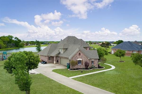 999 Cypress Point Drive, Gunter, TX 75058