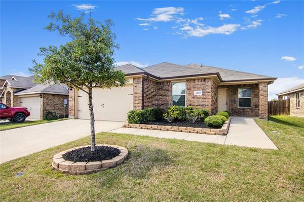 1067 Decker Drive, Fate, TX 75189