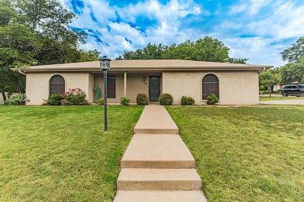 159 Chestnut Street,  Aledo,  TX 76008