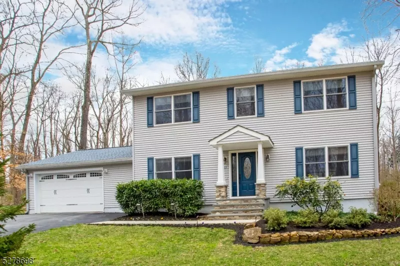 33 Lakeview Rd, West Amwell Twp., NJ 08530