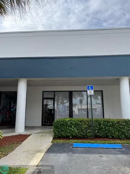 4700 N Dixie Hwy  #5, Oakland Park, FL 33334