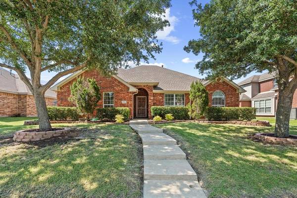 7506 Amesbury Lane, Rowlett, TX 75089