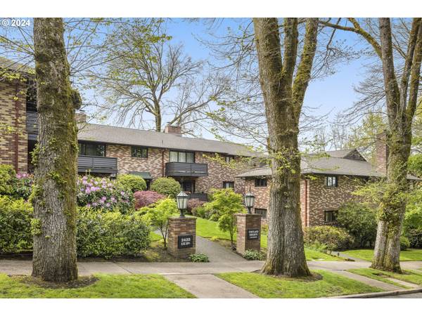 2425 SW 19TH AVE #6, Portland, OR 97201