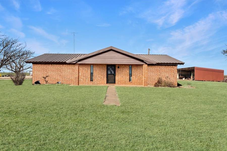 242 County Road 165, O'brien, TX 79539