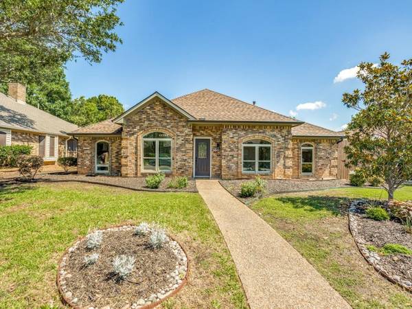 915 Green Brook Drive, Allen, TX 75002