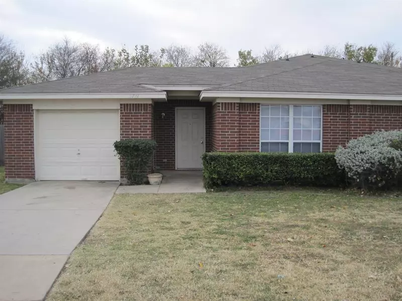 5733 Shadydell Drive, Fort Worth, TX 76135