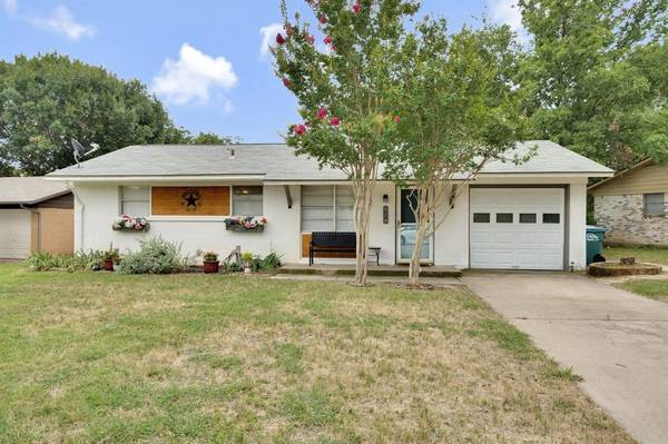 528 Pershing Drive,  Denton,  TX 76209