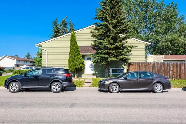 Calgary, AB T3J1H8,1 Falbury CRES NE