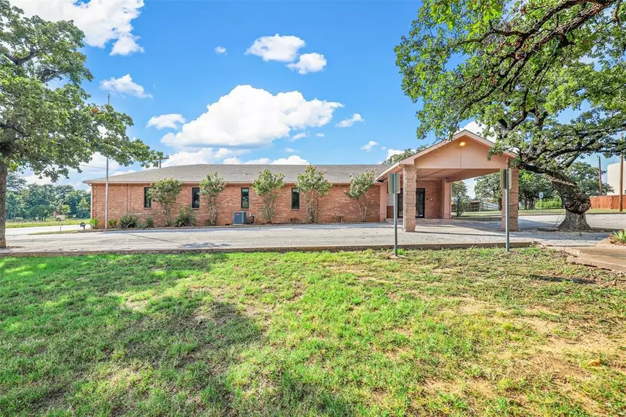 2505 S Burleson Boulevard, Burleson, TX 76028