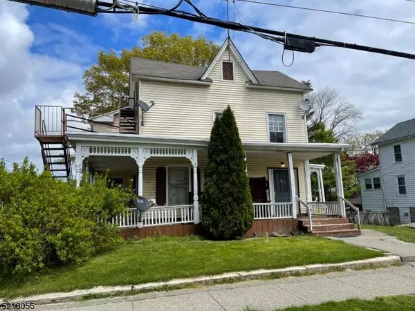 39 Halsted St, Newton Town, NJ 07860