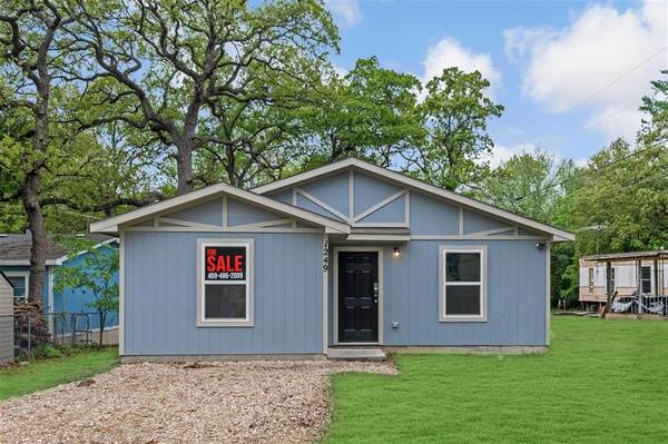 1249 Lindale Terr, Azle, TX 76020