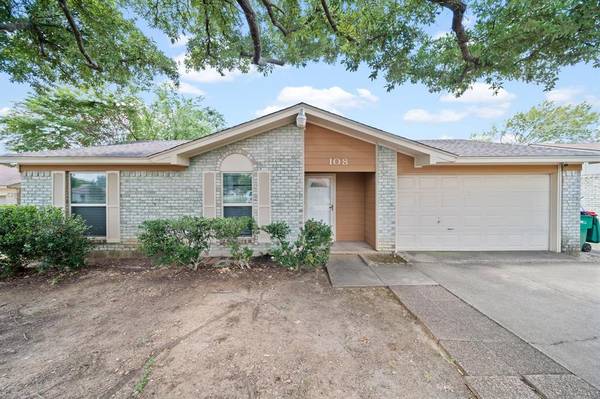 108 Astoria Drive,  Cedar Hill,  TX 75104