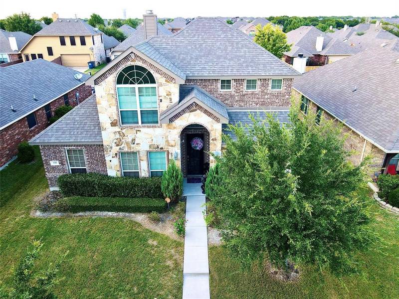 108 Brook Hollow Lane, Red Oak, TX 75154