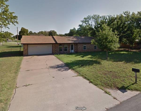 2401 Lanier Drive, Weatherford, OK 73096