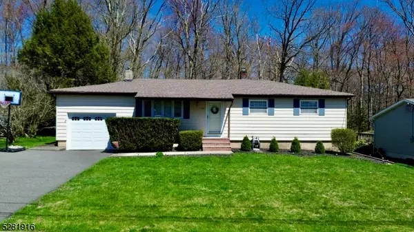 24 Highland Rd, Jefferson Twp., NJ 07438