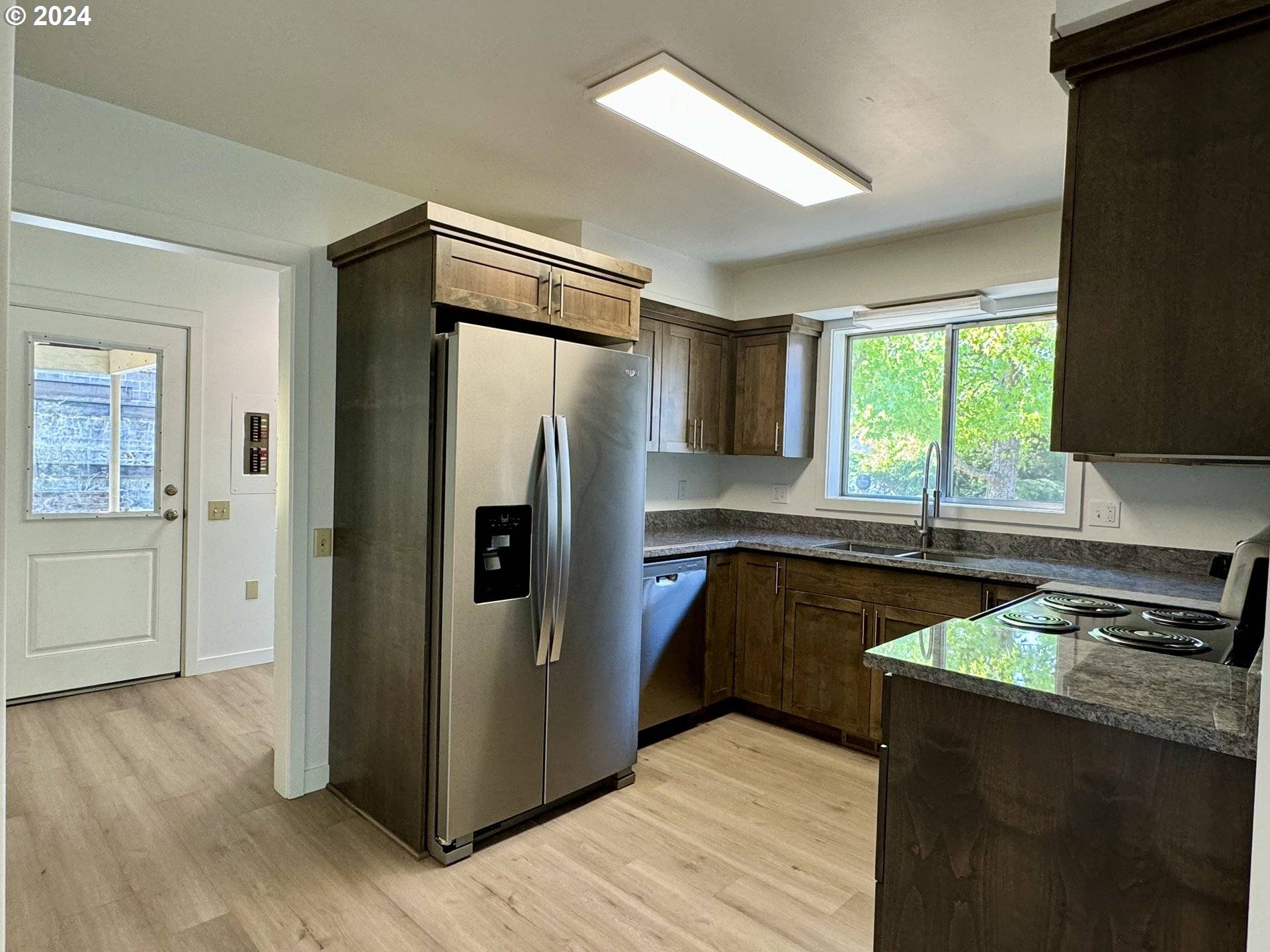 Roseburg, OR 97470,774 NE CLOVER AVE
