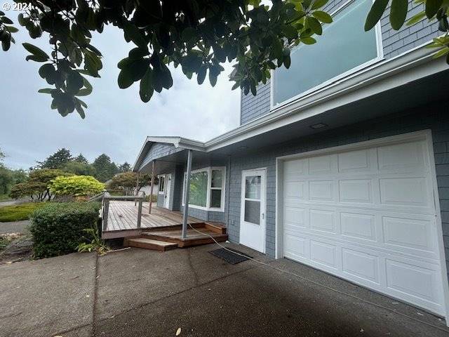 1064 S FRONT ST, Rockaway Beach, OR 97136