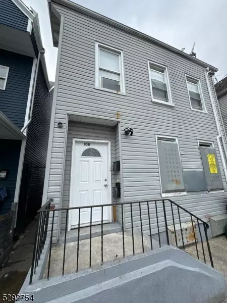 108 Madison St, Paterson City, NJ 07501