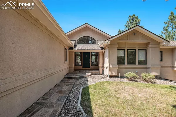 Larkspur, CO 80118,1653 Gore DR