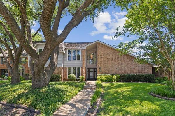 16822 Colegrove Drive,  Dallas,  TX 75248