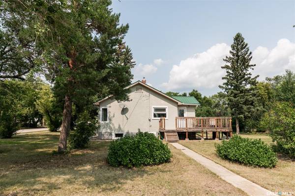 200 Russell STREET, Luseland, SK S0L 2A0