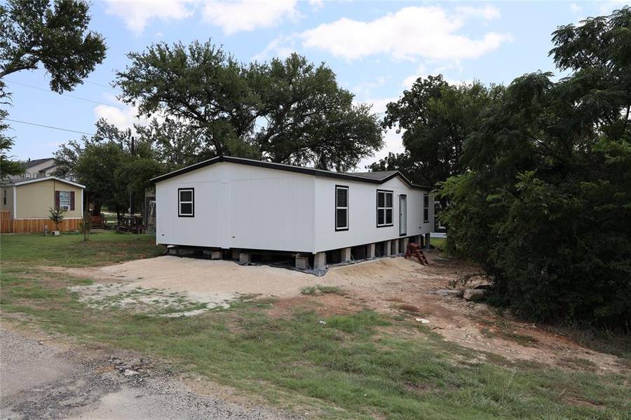 3501 Lake Granbury Drive, Granbury, TX 76048