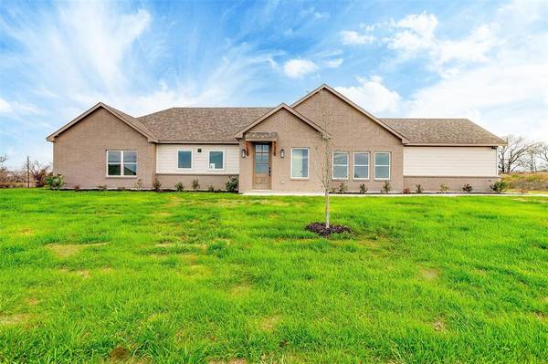 221 Blackjack Crossing,  Boyd,  TX 76023