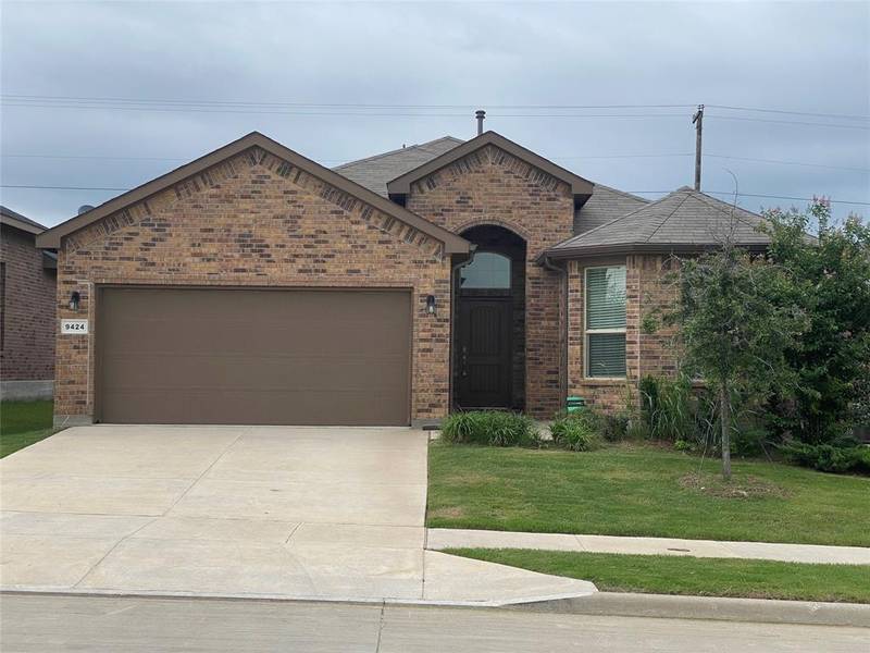 9424 Blaine Drive, Fort Worth, TX 76177