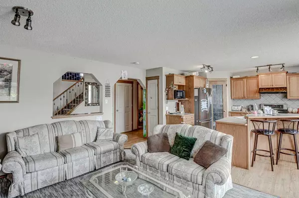 Calgary, AB T3K 5E5,189 Coventry CIR NE