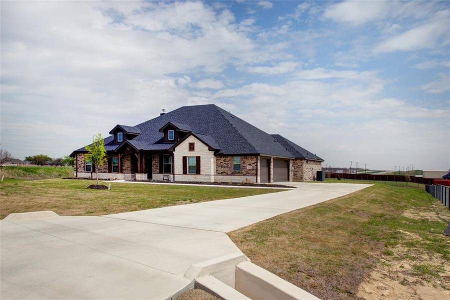 7604 Midway Ridge Trail, Ponder, TX 76259