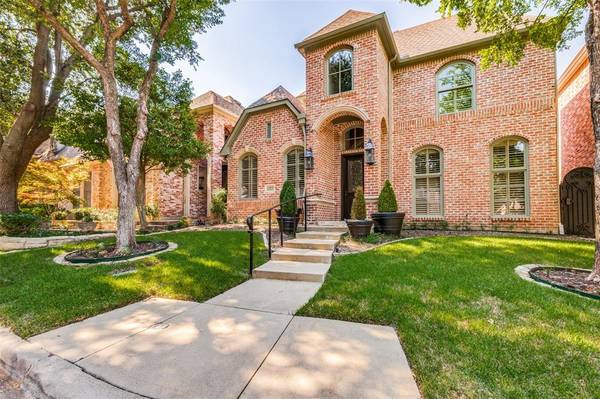 11833 Brookhill Lane, Dallas, TX 75230