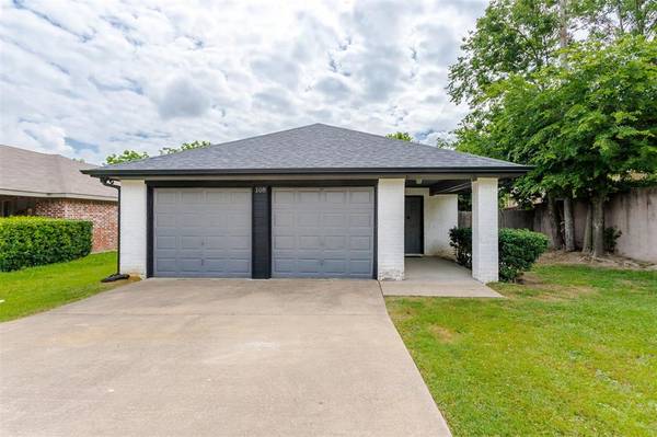 108 Alpine Drive, Desoto, TX 75115