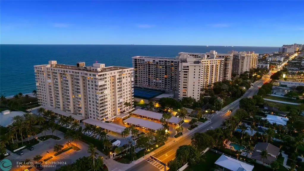 Lauderdale By The Sea, FL 33308,5200 N Ocean Blvd  #212