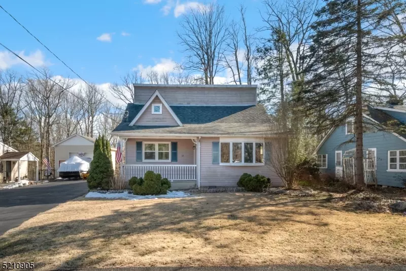 12 Marlboro Rd, West Milford Twp., NJ 07421