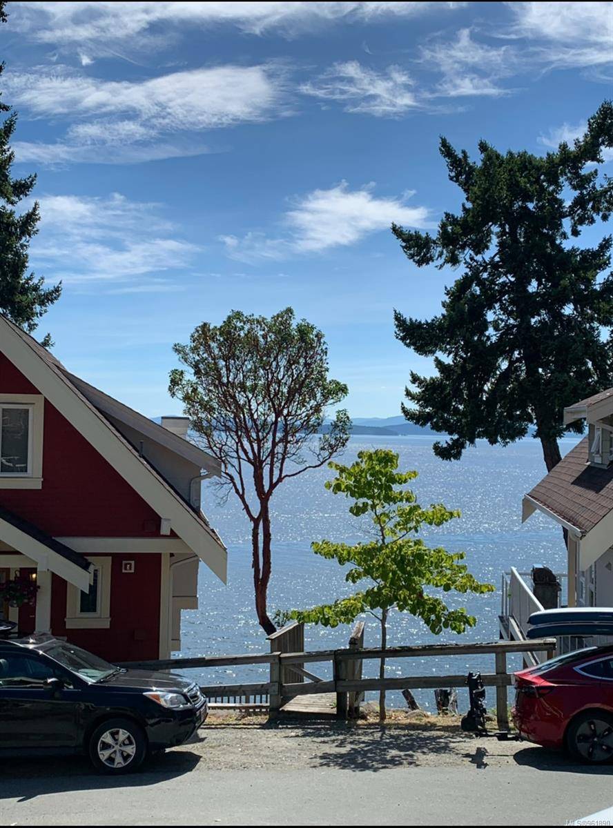 2315 Mackinnon Rd #15C, Pender Island, BC V0N 2M1