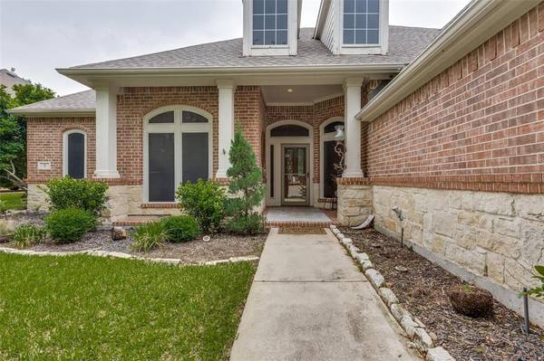 2 Miterton Court,  Mansfield,  TX 76063