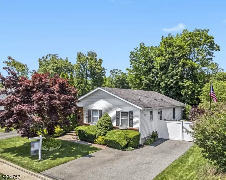 241 Riverdale Rd, Pompton Lakes Boro, NJ 07442