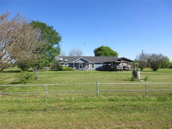 255 PR 114, Bonham, TX 75418