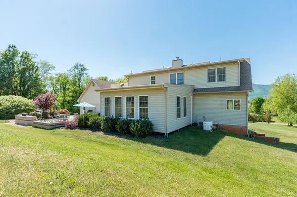 Big Island, VA 24526,1217 Mountain Creek LN