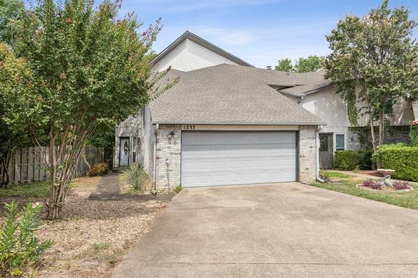 1237 Forest Cove Lane,  Garland,  TX 75040