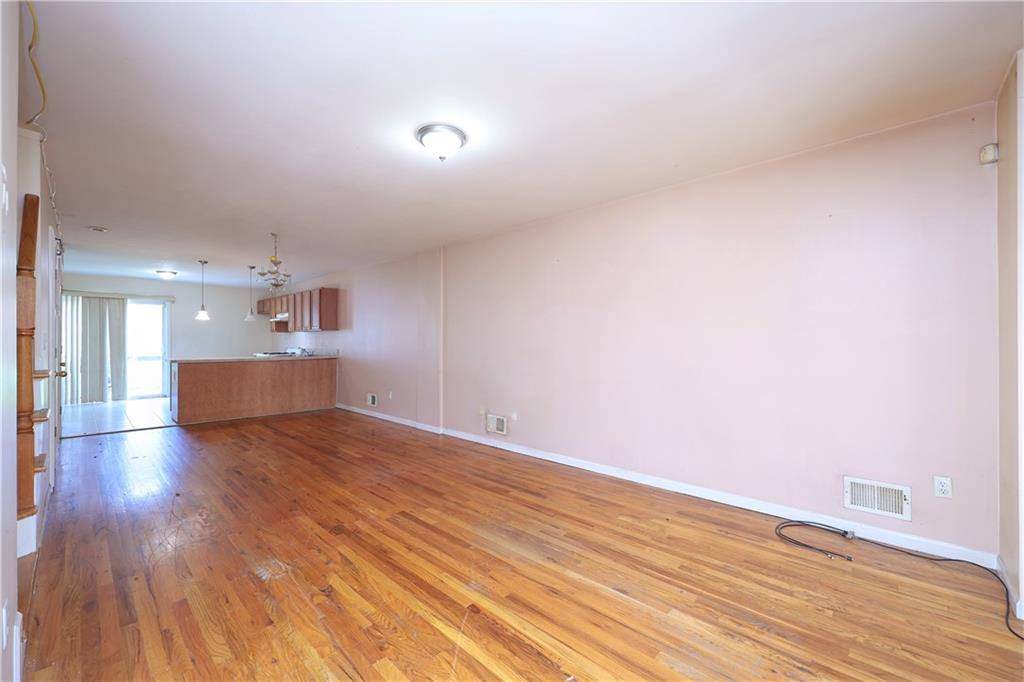 Staten  Island, NY 10314,38 Calcagno CT