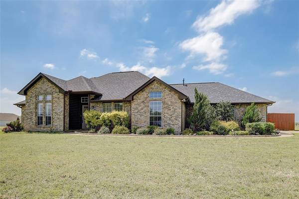 5621 Plainview Road,  Midlothian,  TX 76065