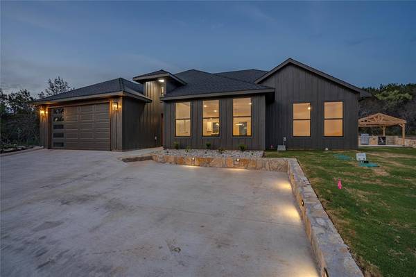 5117 Waterfield Drive, Granbury, TX 76048