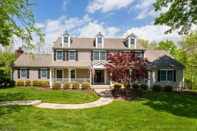 26 Sweet Briar Ct, Montgomery Twp., NJ 08502