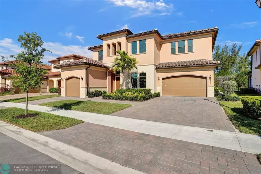 9225 W Parkland Bay Trail, Parkland, FL 33076