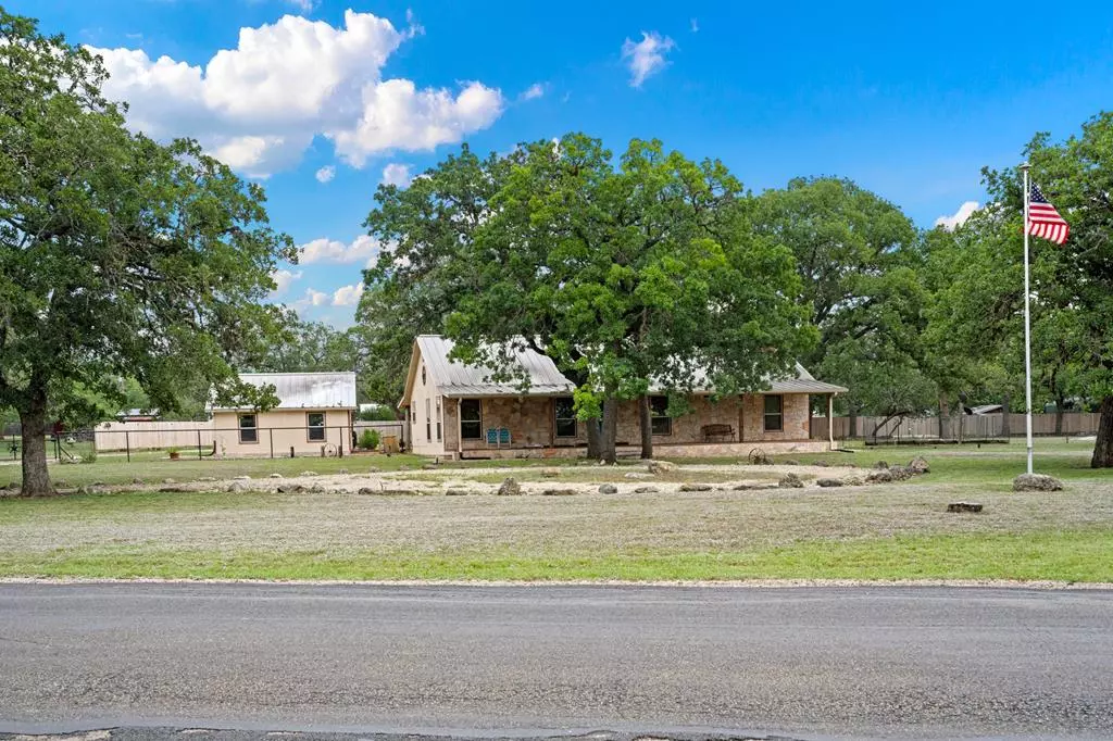 Medina, TX 78055,180 -- Orchard St