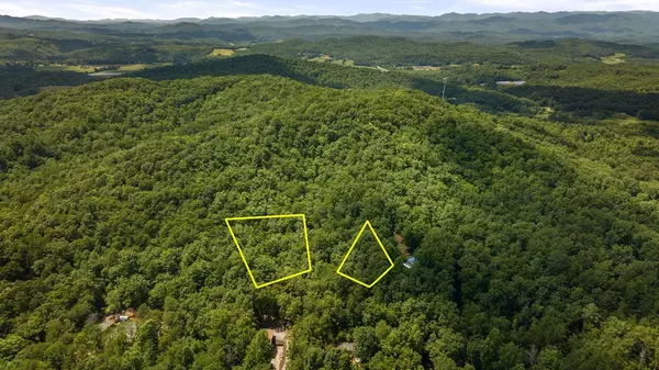 Brasstown, NC 28902,1AC Bruce Wike Lane