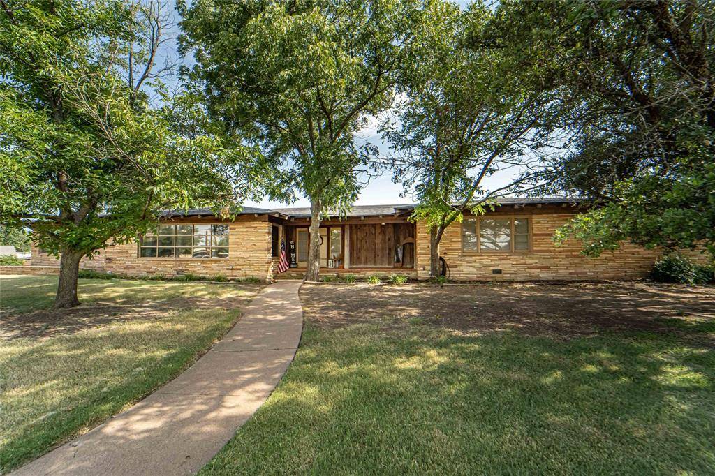 Breckenridge, TX 76424,1501 W Elliott Street