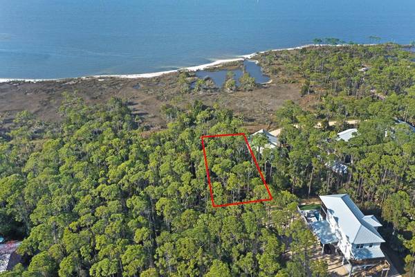 578 E Bay Shore Dr, St. George Island, FL 32328